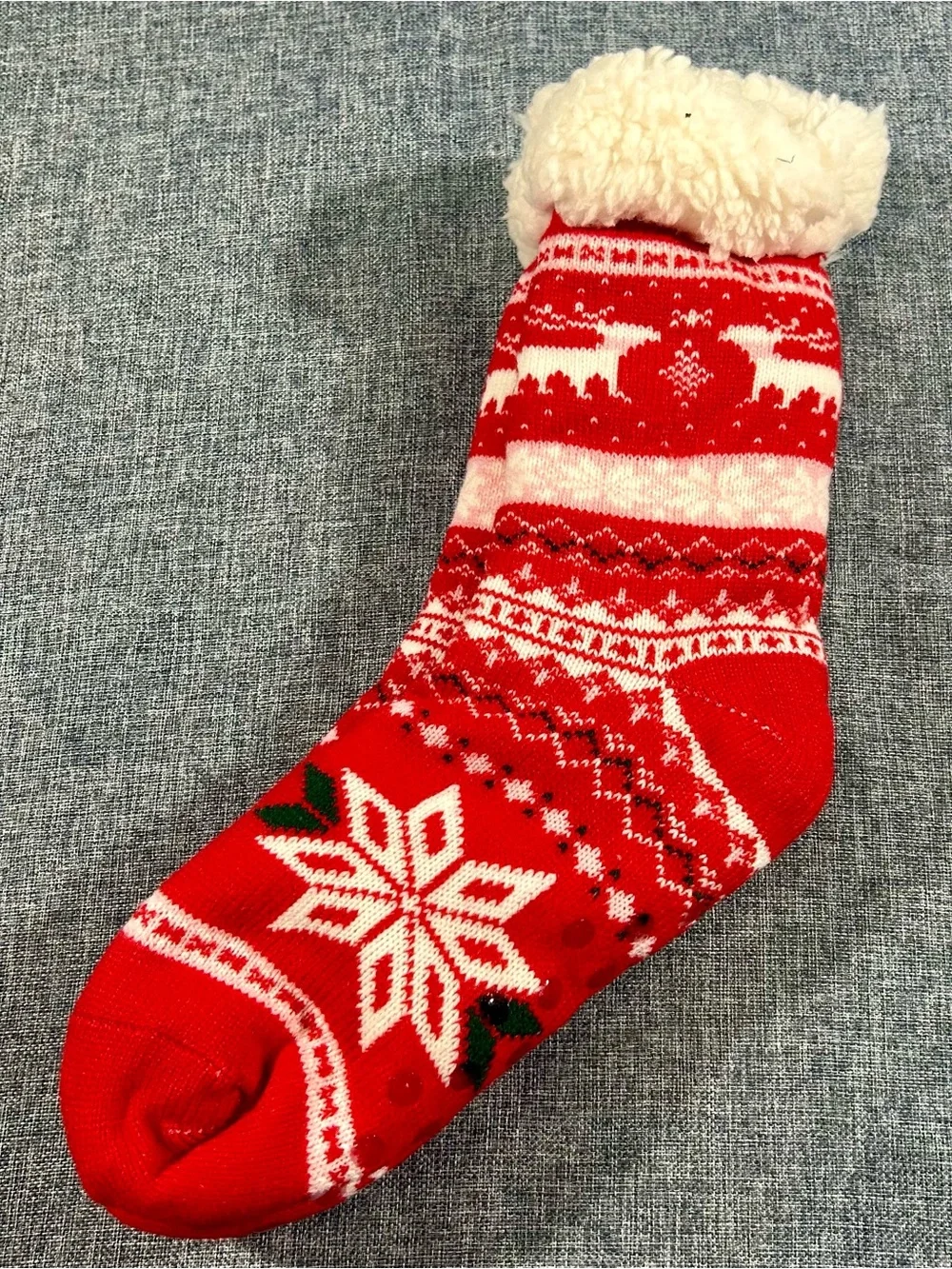 Cozy Red Sherpa-Lined Holiday Patterned non-slip Sock